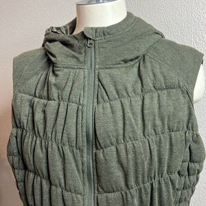 New York & Company Quilted Olive Green Hooded Vest with Pockets - Size XL